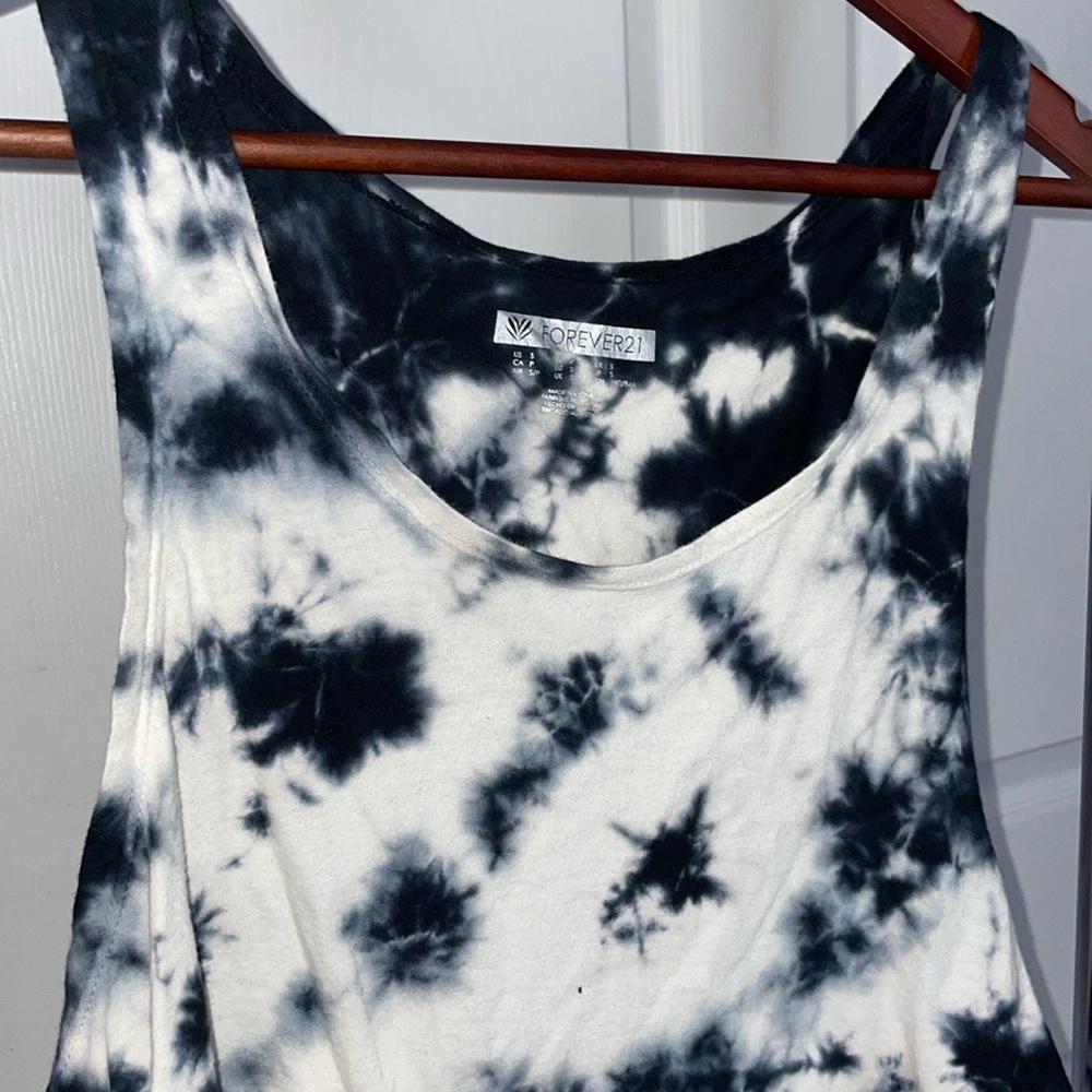Crop Top - Picture 2 of 2